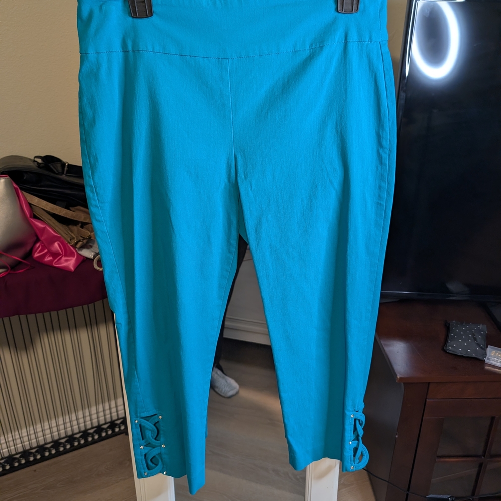 Attyre Women's Teal Cropped Pants with Lace-Up Hem